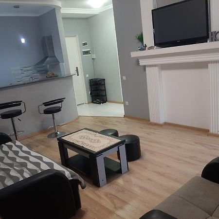 Apartment White Magnolia Batumi Zewnętrze zdjęcie